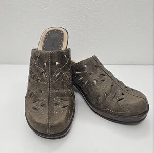 Bass Brenda Heeled Mule Brown Leather Laser Cut Clogs Size 7.5W